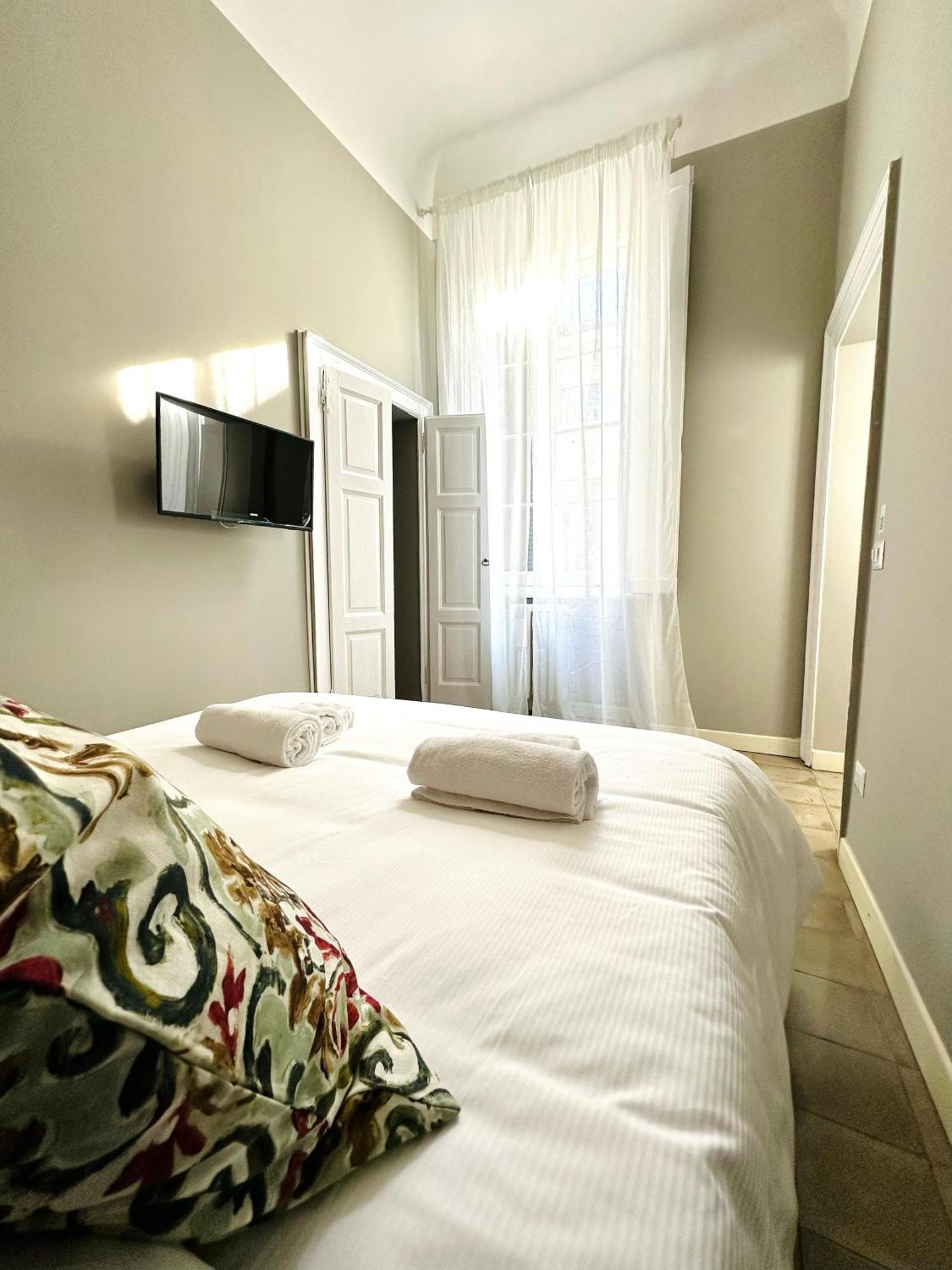 Nerino House, Elegante E Tranquillo Appartamento A 5 Minuti Dal Duomo Milano Exteriör bild